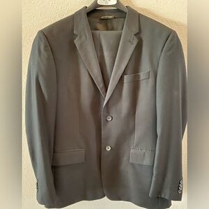 Perry Ellis Suit Set